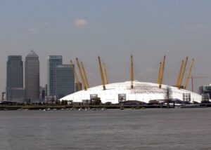 Canary.wharf.and.dome.london.arp